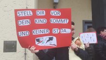 Protest vor dem Landratsamt Schleiz
